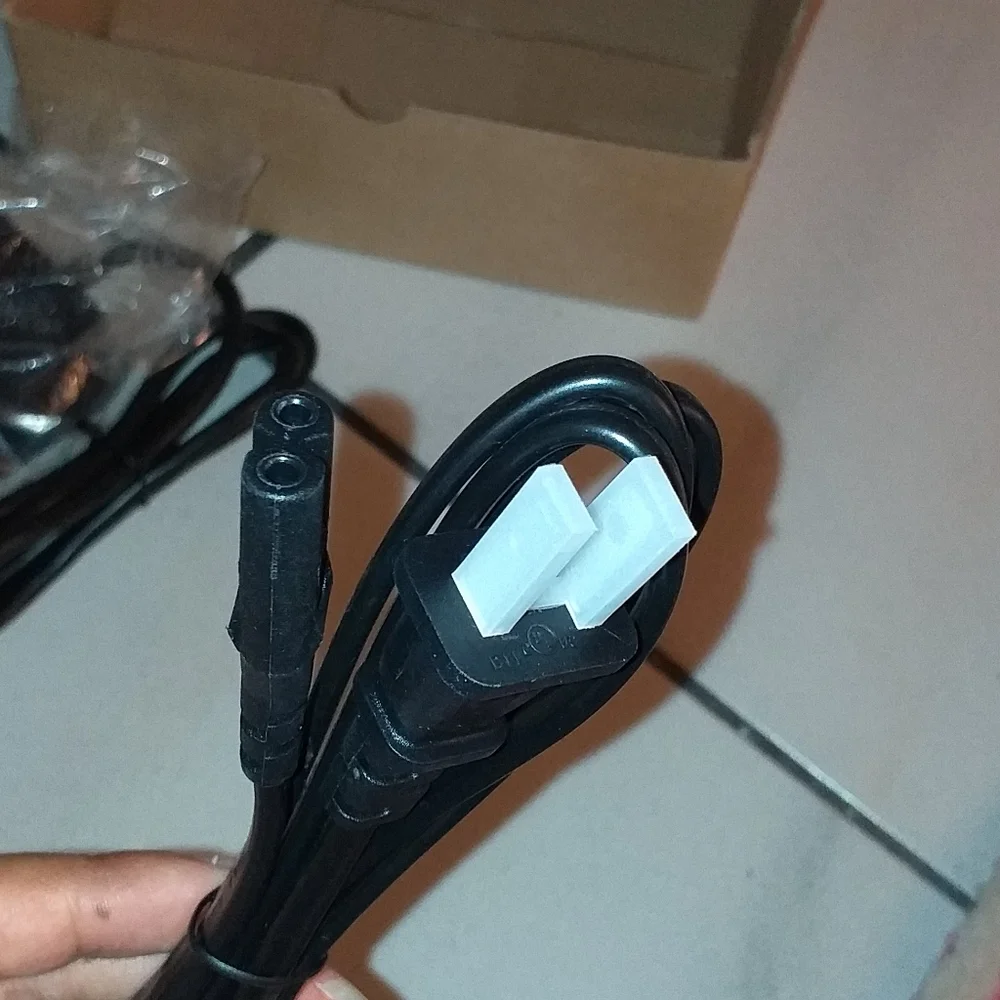 Universal MDA charger